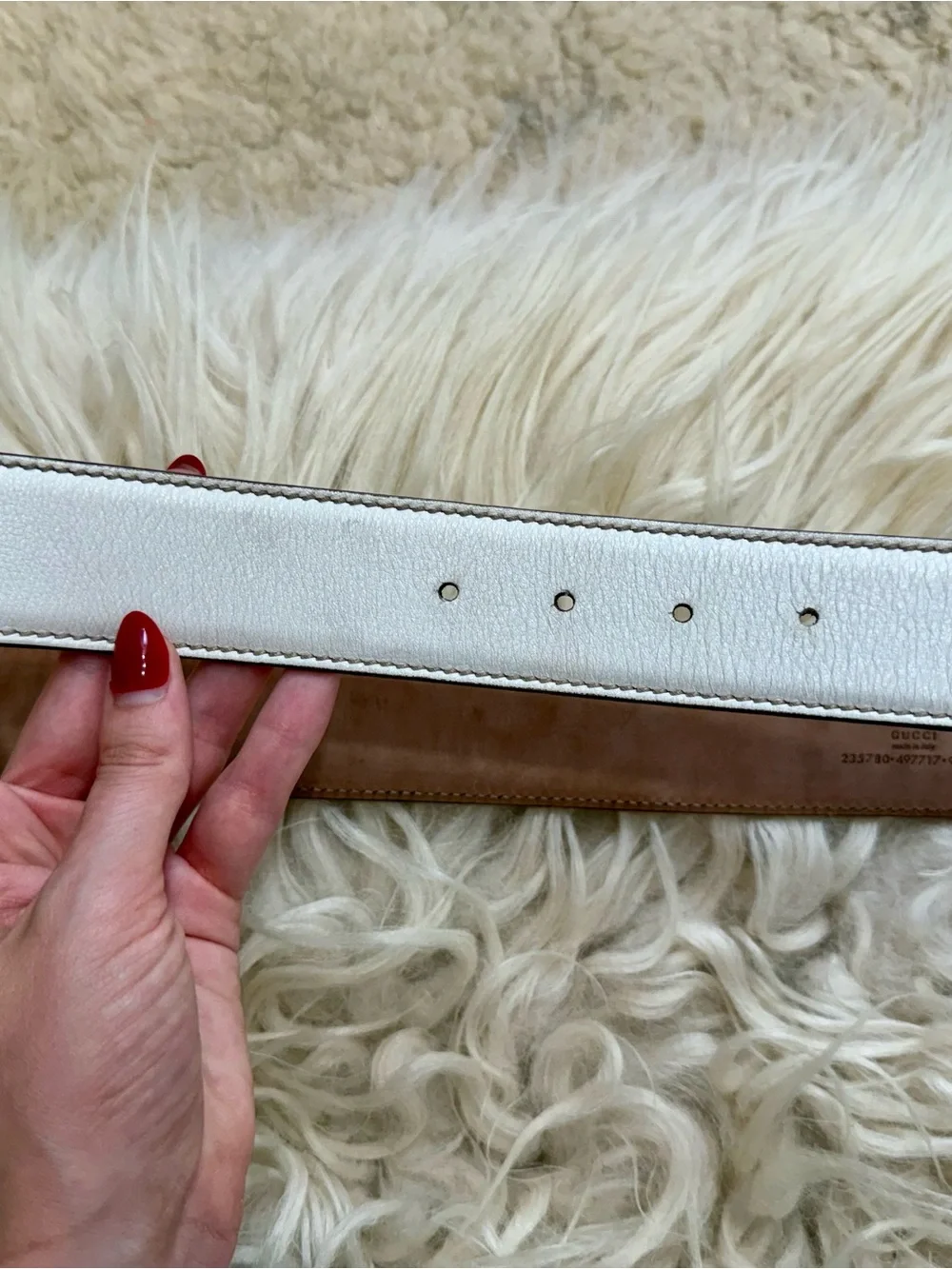 Gucci White Leather Belt with Enamel Blue Interlocking GG Logo Buckle